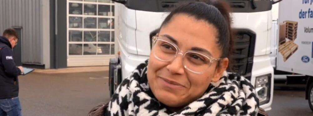 Yunis Weg zum LKW-F&uuml;hrerschein &ndash; mit Kabel1 bei SIRP